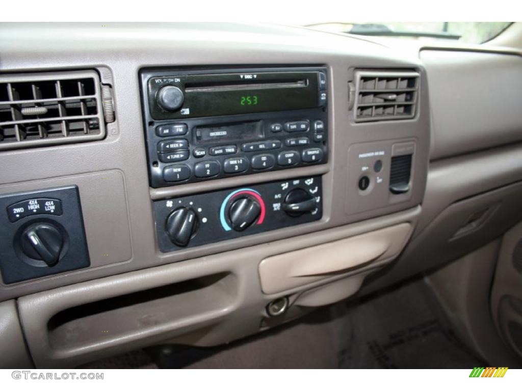 2000 Ford F250 Super Duty Lariat Extended Cab 4x4 Controls Photo #45201977