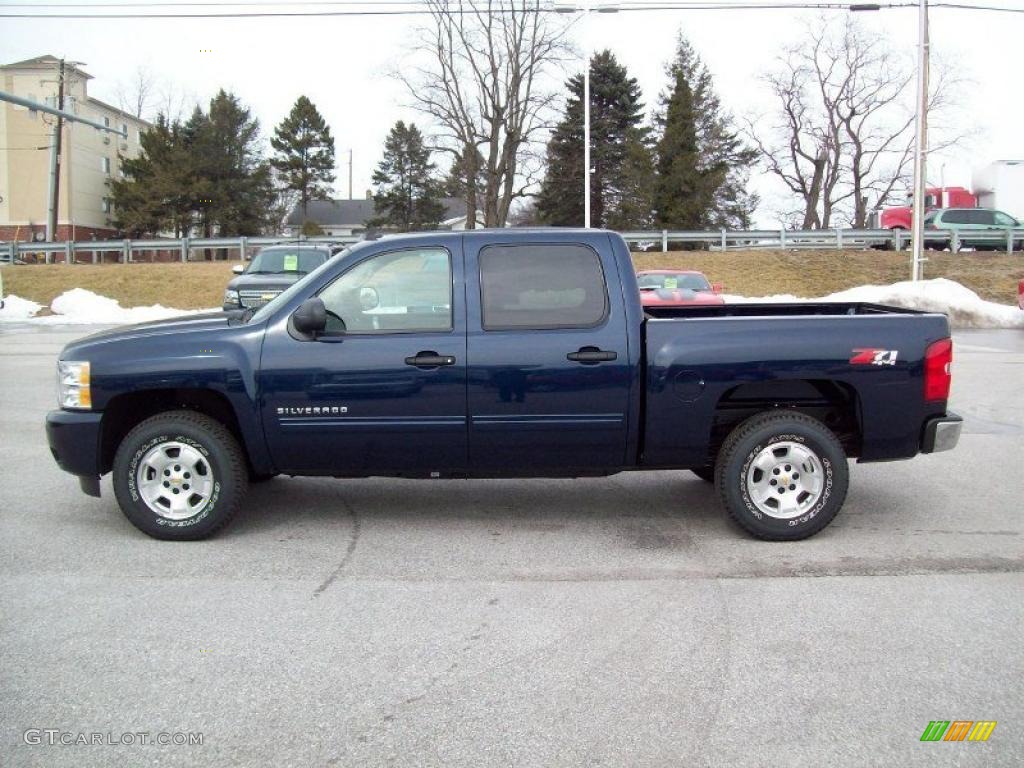 2011 Silverado 1500 LT Crew Cab 4x4 - Imperial Blue Metallic / Ebony photo #13