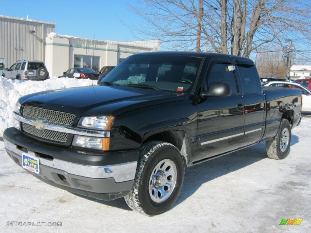 2005 Silverado 1500 LS Extended Cab 4x4 - Black / Dark Charcoal photo #1