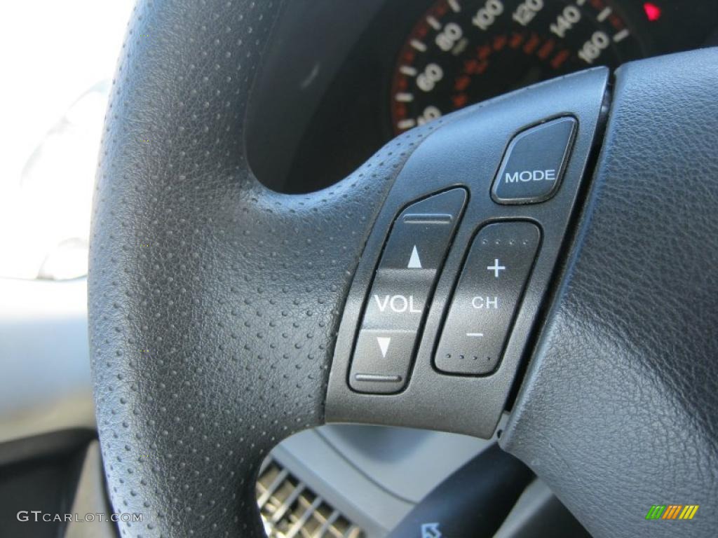2004 Honda Accord EX Coupe Controls Photo #45204625