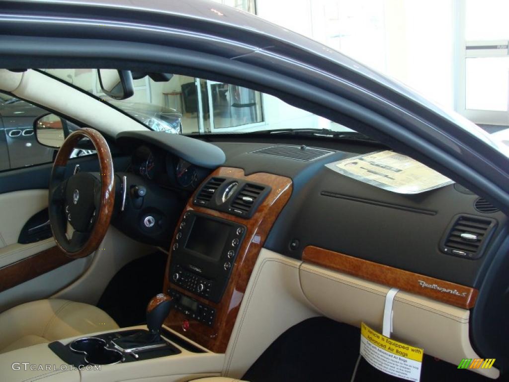 2011 Maserati Quattroporte S Pearl Beige Dashboard Photo #45205513