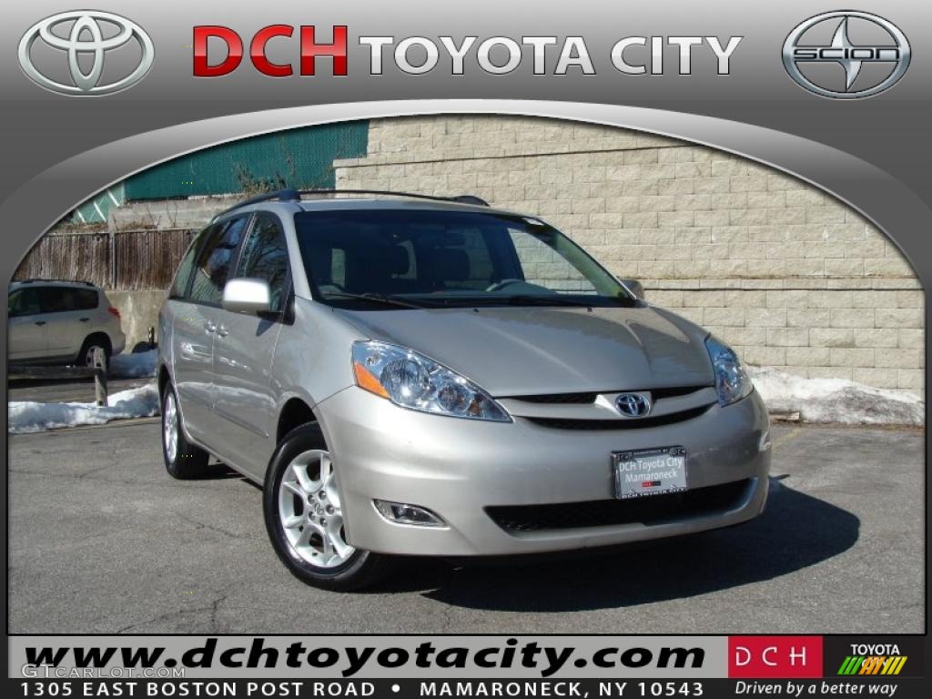 Silver Shadow Pearl Toyota Sienna