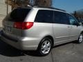 2006 Silver Shadow Pearl Toyota Sienna XLE  photo #9