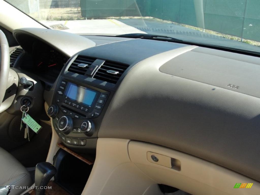 2003 Accord EX V6 Sedan - Desert Mist Metallic / Ivory photo #29