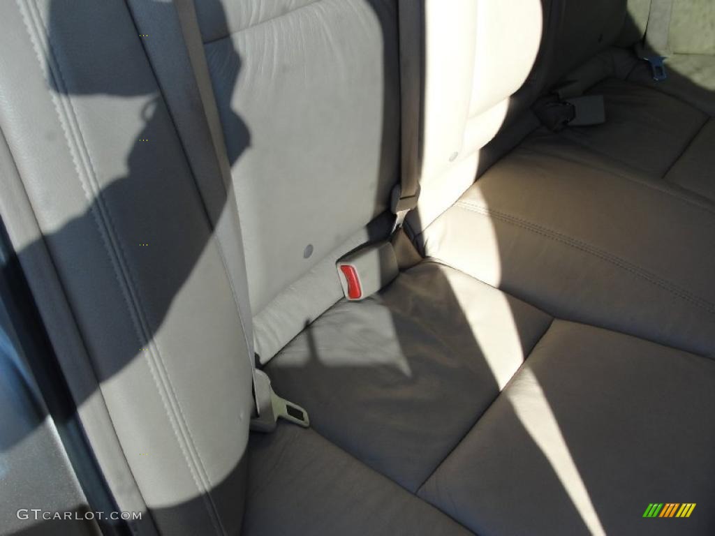 2003 Accord EX V6 Sedan - Desert Mist Metallic / Ivory photo #32