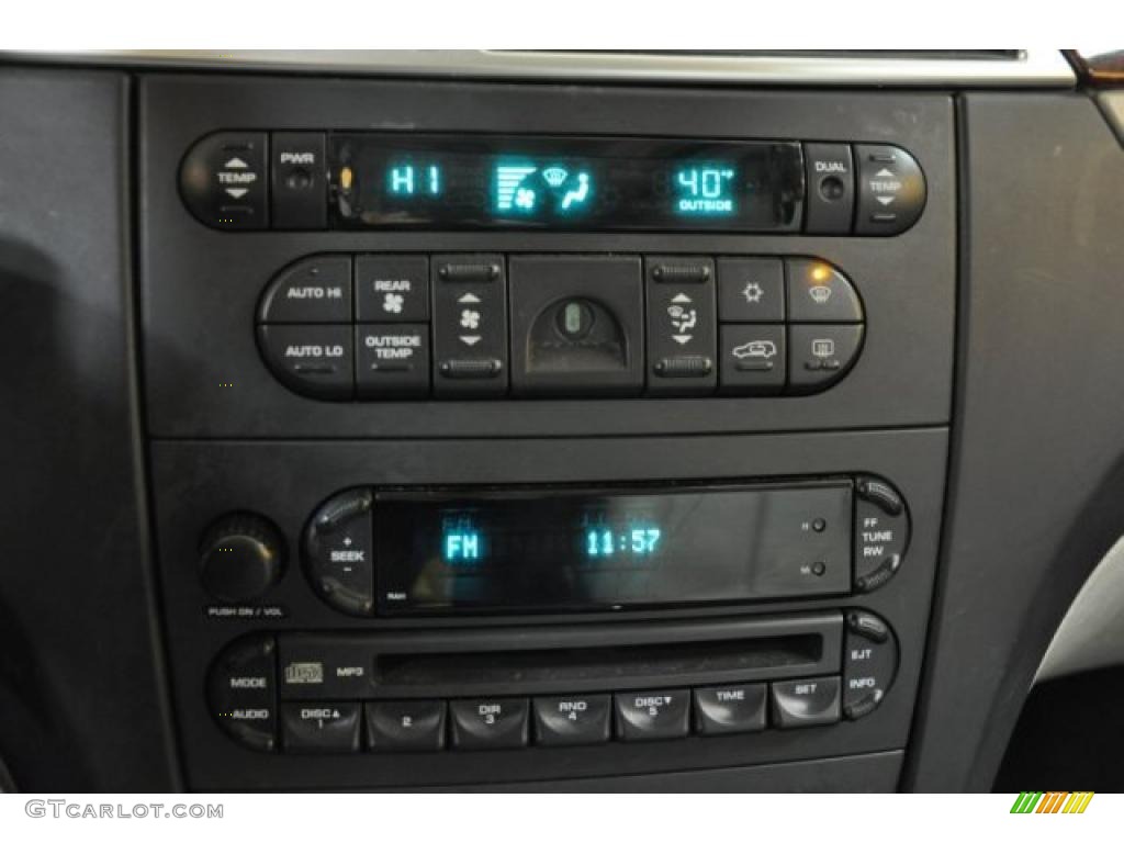 2006 Chrysler Pacifica Touring AWD Controls Photo #45211573