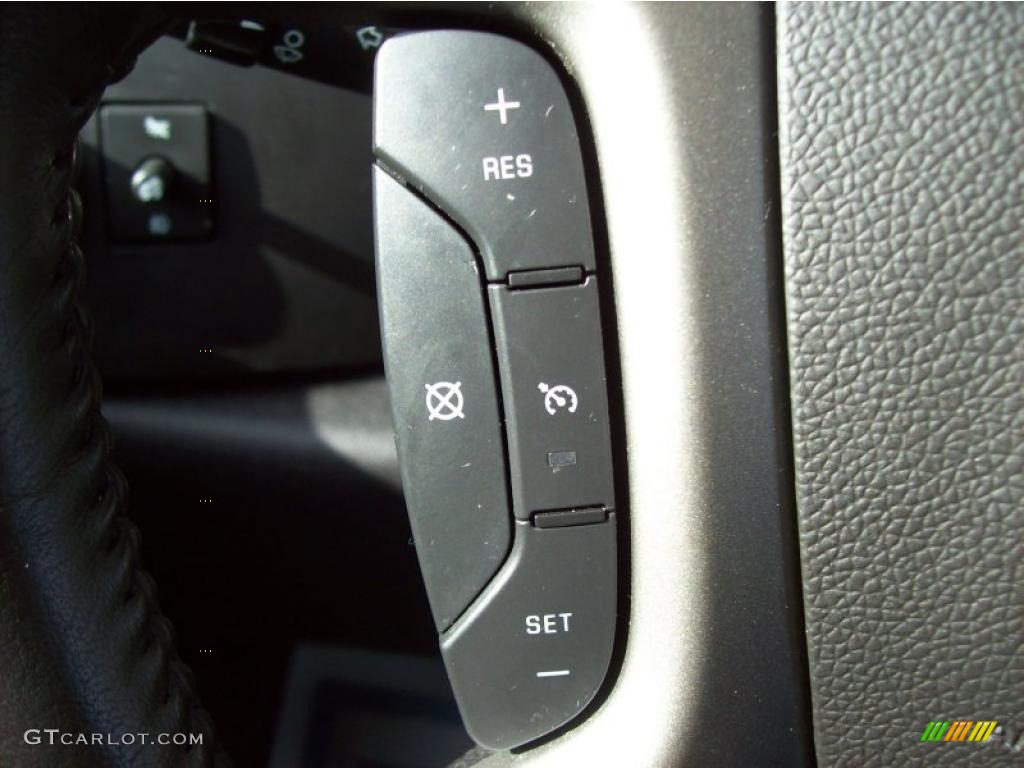 2007 Chevrolet Silverado 1500 LT Extended Cab 4x4 Controls Photo #45214765