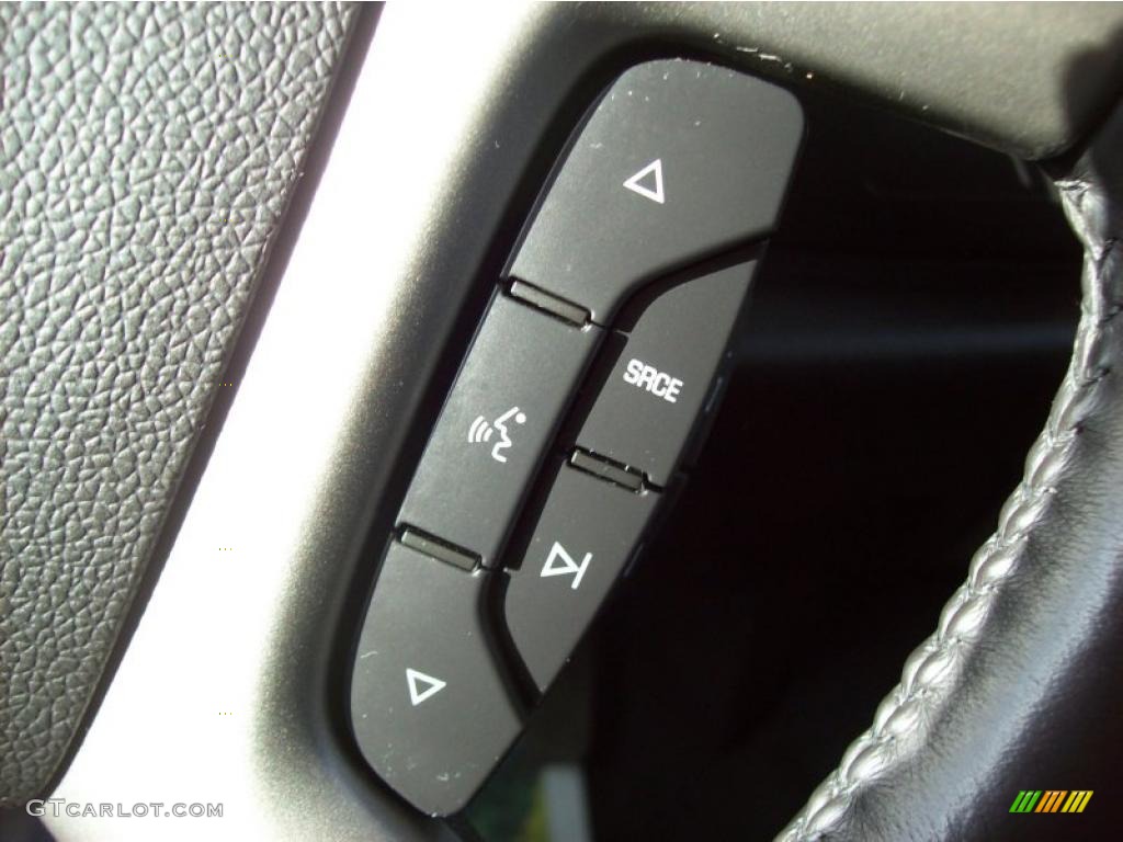 2007 Chevrolet Silverado 1500 LT Extended Cab 4x4 Controls Photo #45214785