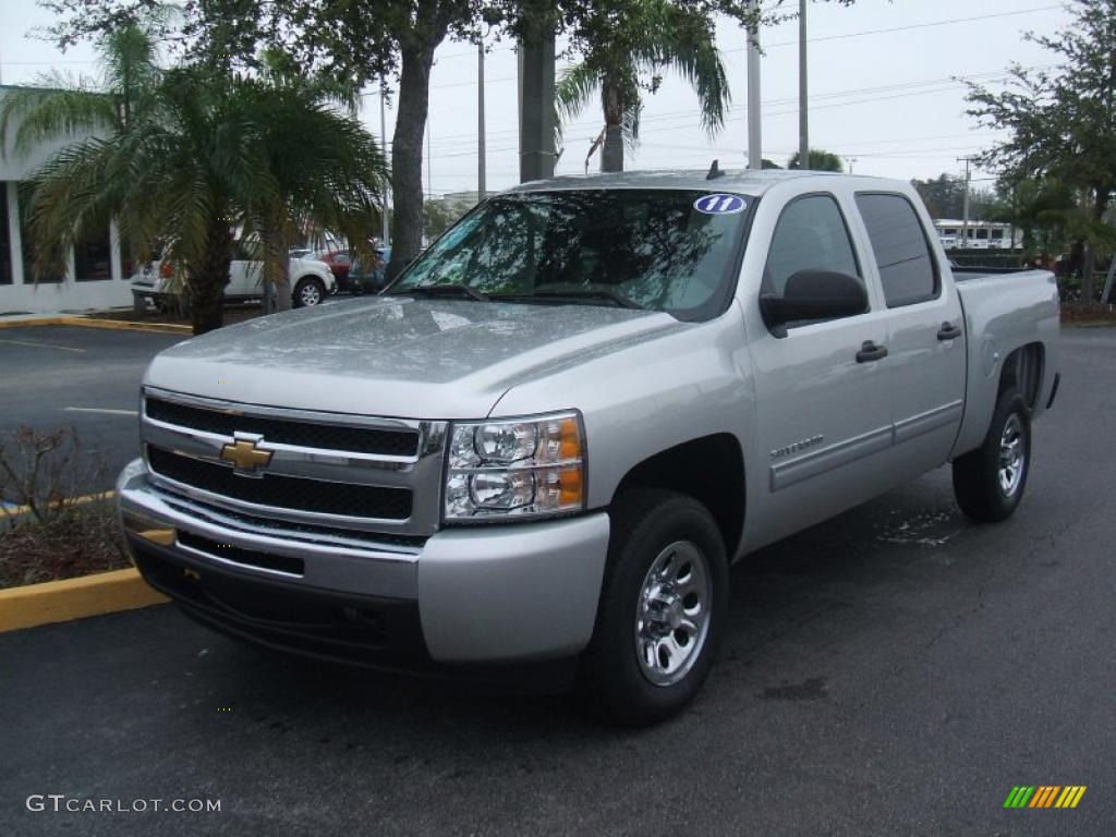 2011 Silverado 1500 LS Crew Cab - Sheer Silver Metallic / Dark Titanium photo #1