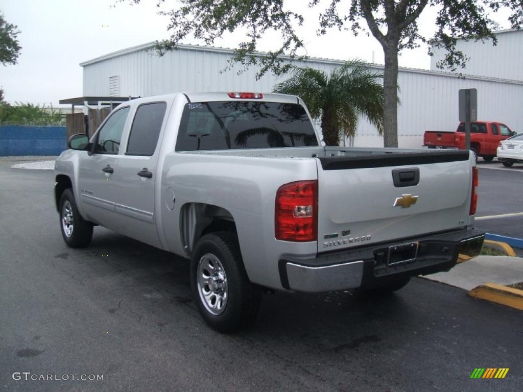 2011 Silverado 1500 LS Crew Cab - Sheer Silver Metallic / Dark Titanium photo #2