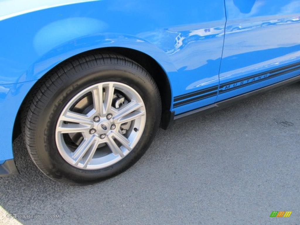 2011 Mustang V6 Convertible - Grabber Blue / Charcoal Black photo #14