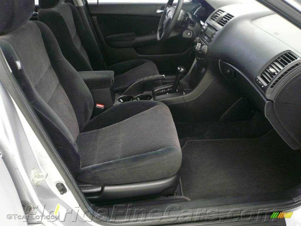 2003 Accord LX Sedan - Satin Silver Metallic / Black photo #13