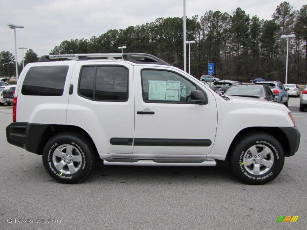 Avalanche White 2011 Nissan Xterra S Exterior Photo #45221073
