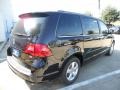 2011 Tanzanite Blue Metallic Volkswagen Routan SE  photo #7