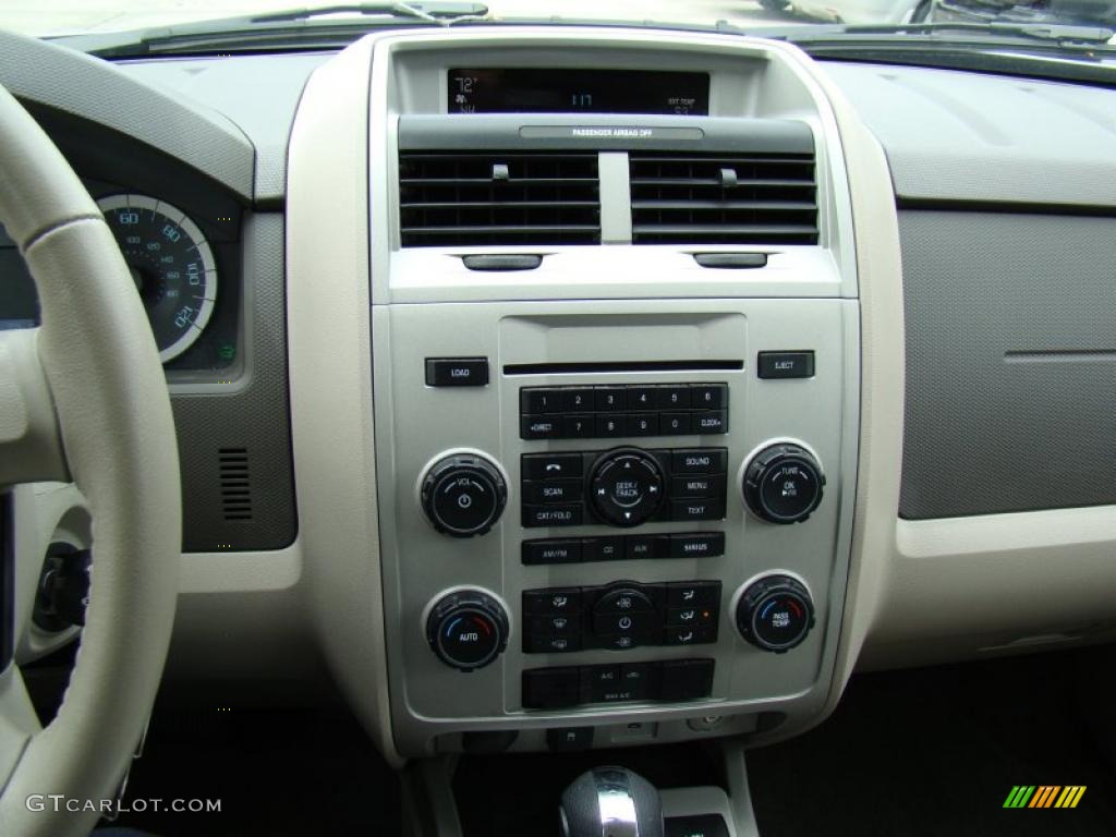 2010 Ford Escape Hybrid Controls Photos