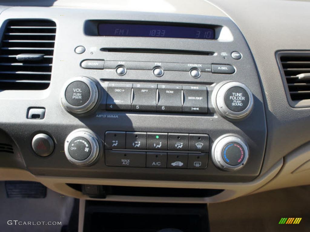 2007 Honda Civic LX Sedan Controls Photo #45231805
