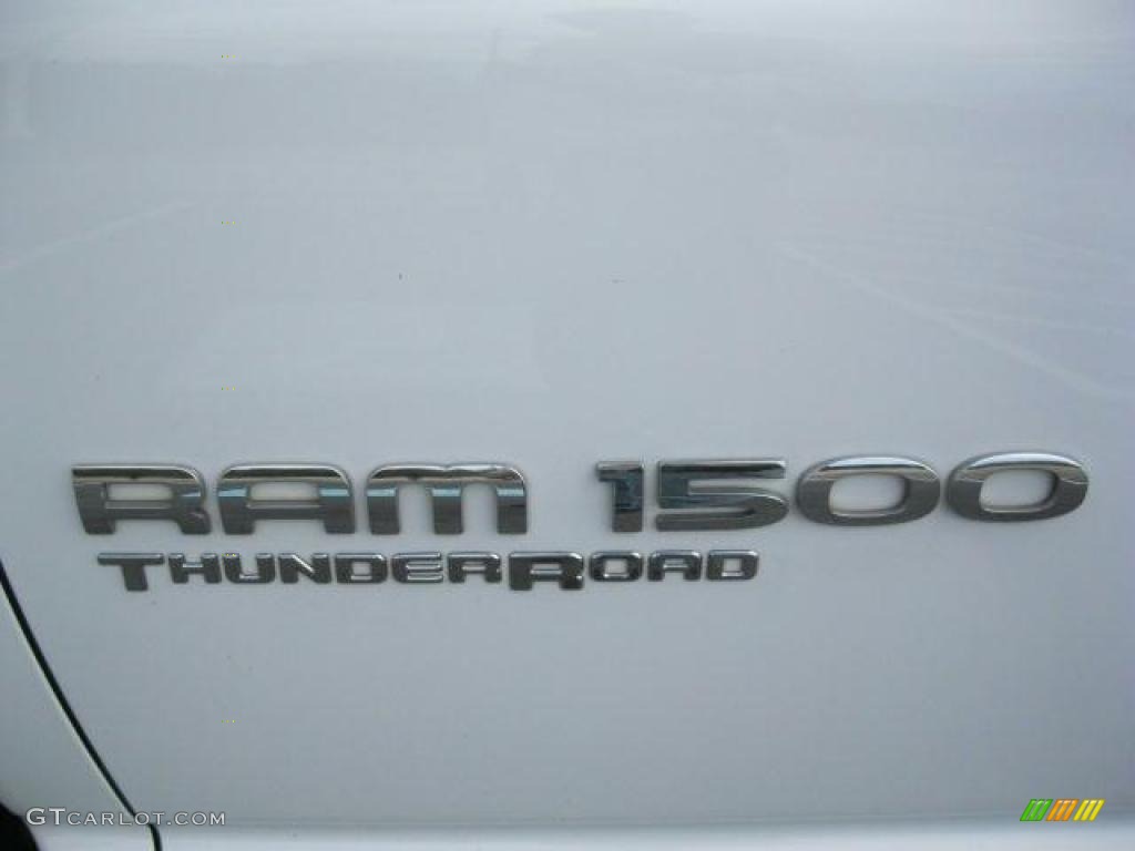 2005 Ram 1500 SLT Quad Cab 4x4 - Bright White / Taupe photo #22