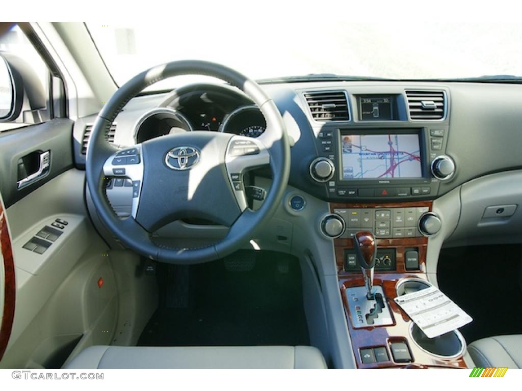 2011 Highlander Hybrid Limited 4WD - Black / Ash photo #9