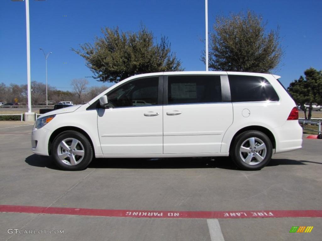 Calla Lilly White 2010 Volkswagen Routan SEL Exterior Photo #45234717