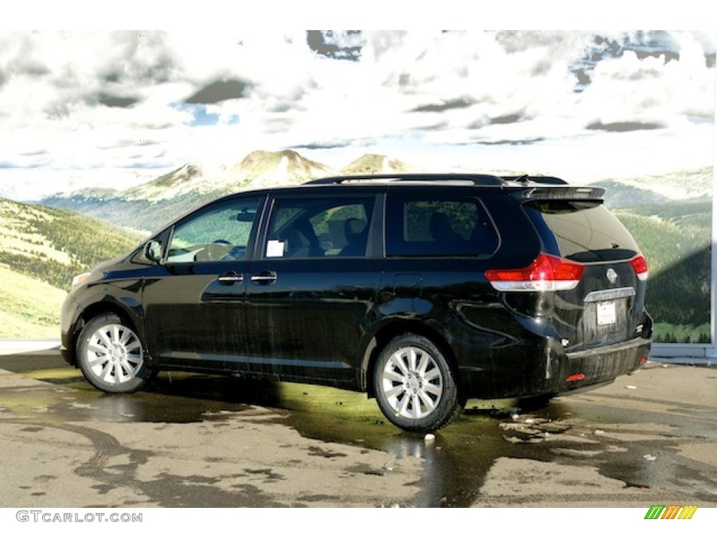 2011 Sienna Limited AWD - Black / Light Gray photo #3