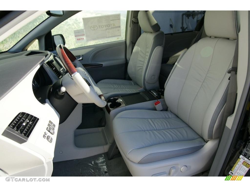 2011 Sienna Limited AWD - Black / Light Gray photo #5