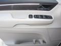 Mercury Silver Metallic - Routan SE Photo No. 13