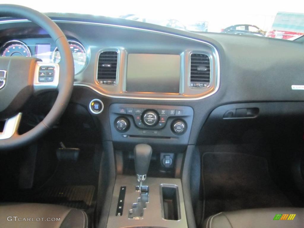 2011 Dodge Charger R/T Plus Black Dashboard Photo #45236581