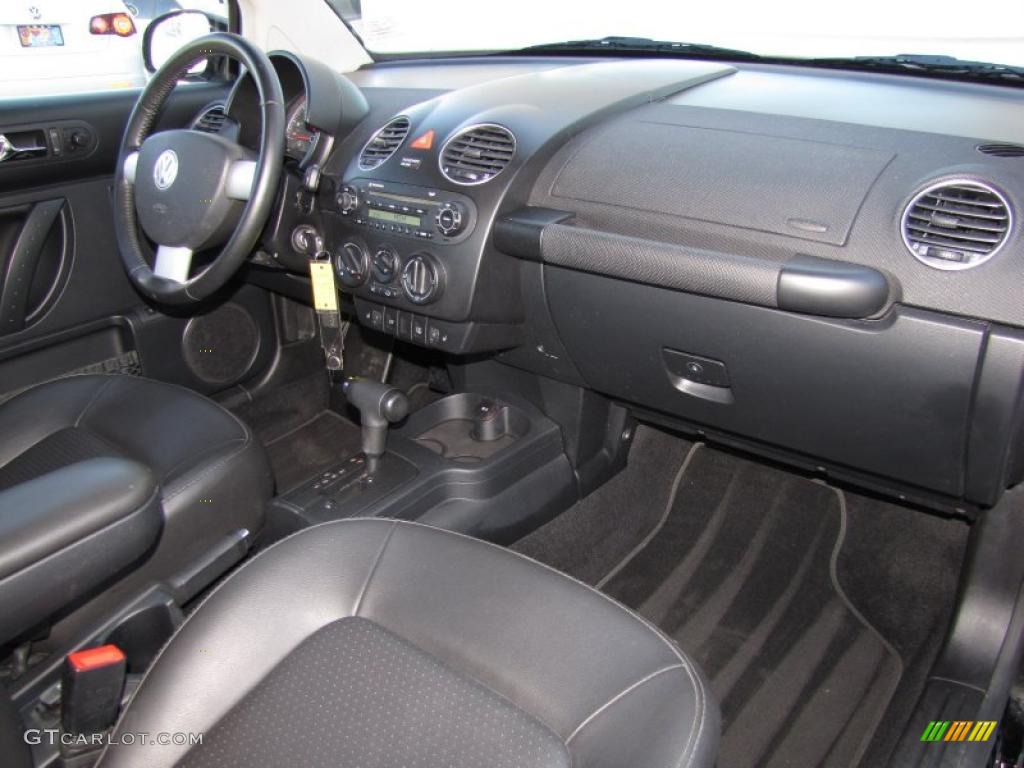 Black Interior 2009 Volkswagen New Beetle 2.5 Coupe Photo #45236833