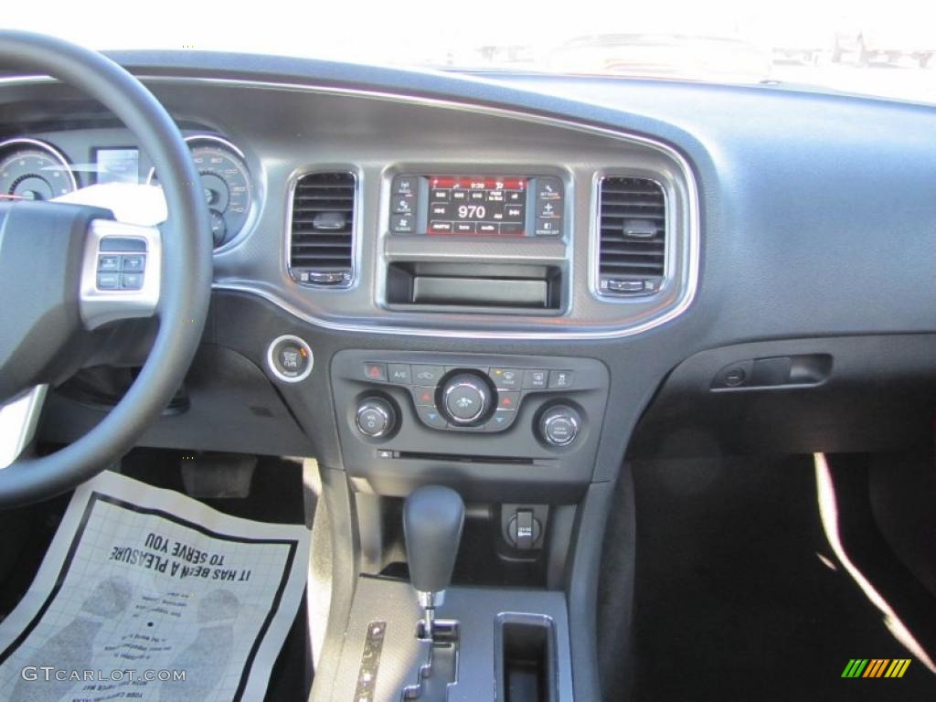 2011 Dodge Charger SE Black Dashboard Photo #45237569