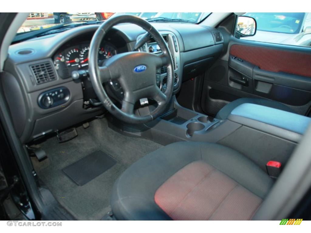 Graphite Interior 2005 Ford Explorer XLT 4x4 Photo #45238201