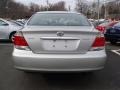 Lunar Mist Metallic - Camry LE Photo No. 5