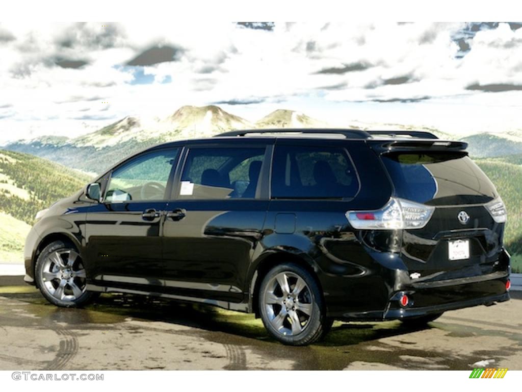Black 2011 Toyota Sienna SE Exterior Photo #45239705