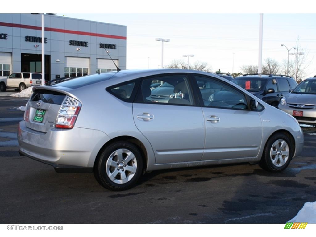 2007 Prius Hybrid - Classic Silver Metallic / Dark Gray photo #2