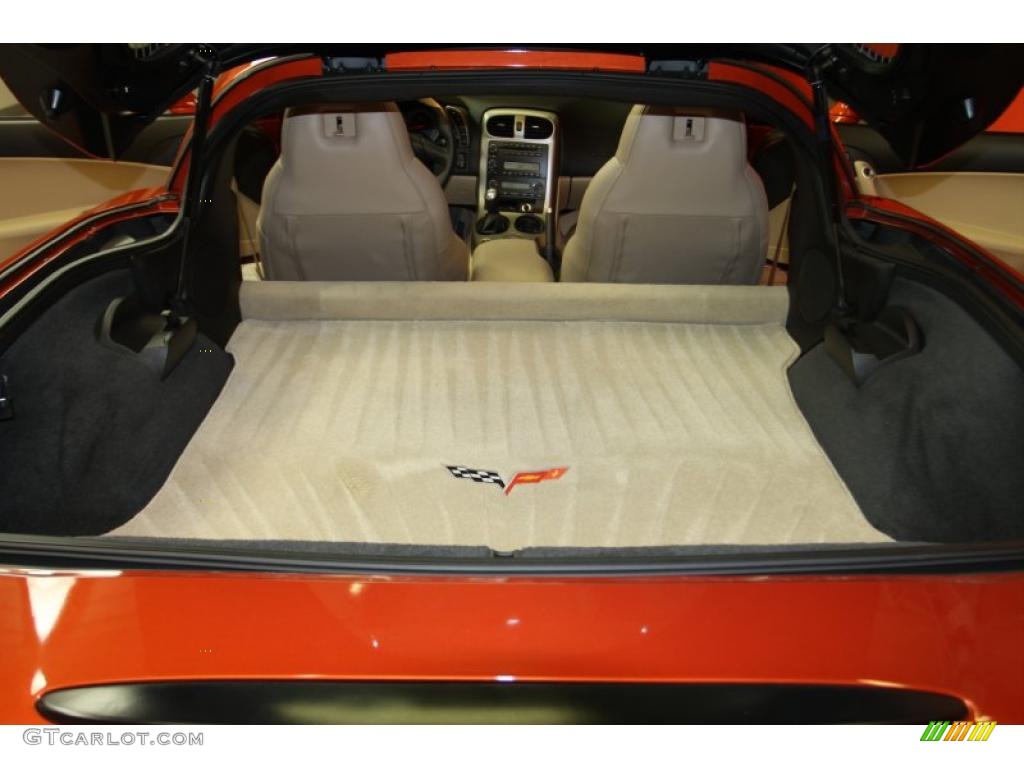 2005 Chevrolet Corvette Coupe Trunk Photo #45240110
