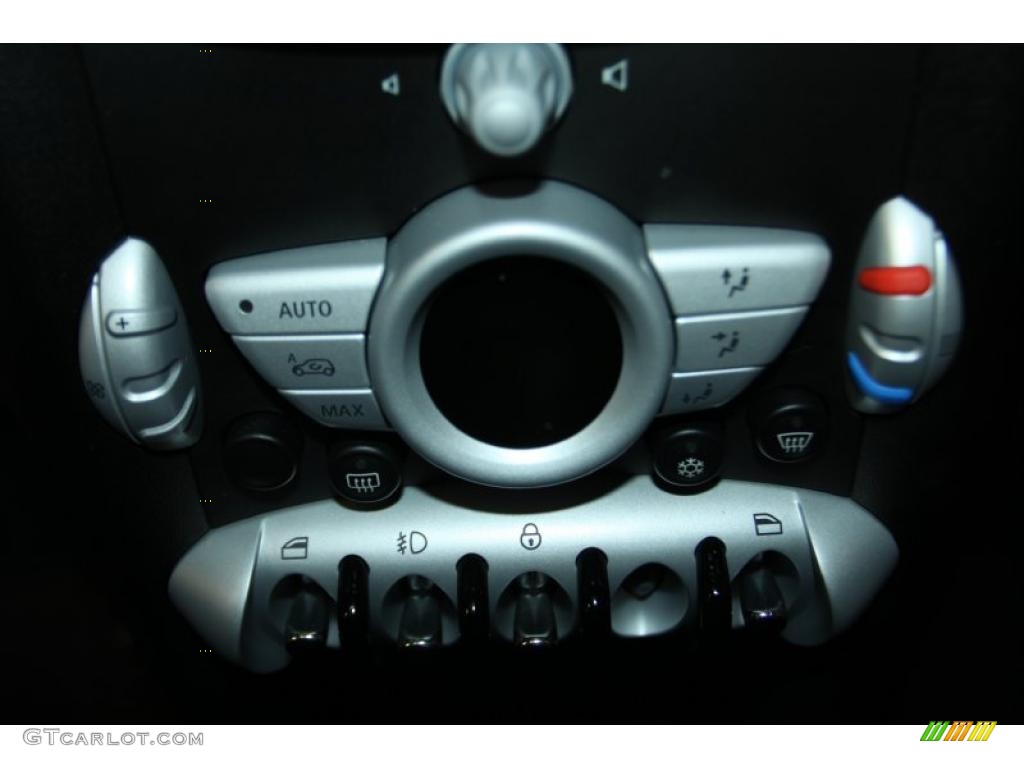 2008 Mini Cooper S Hardtop Controls Photo #45242646