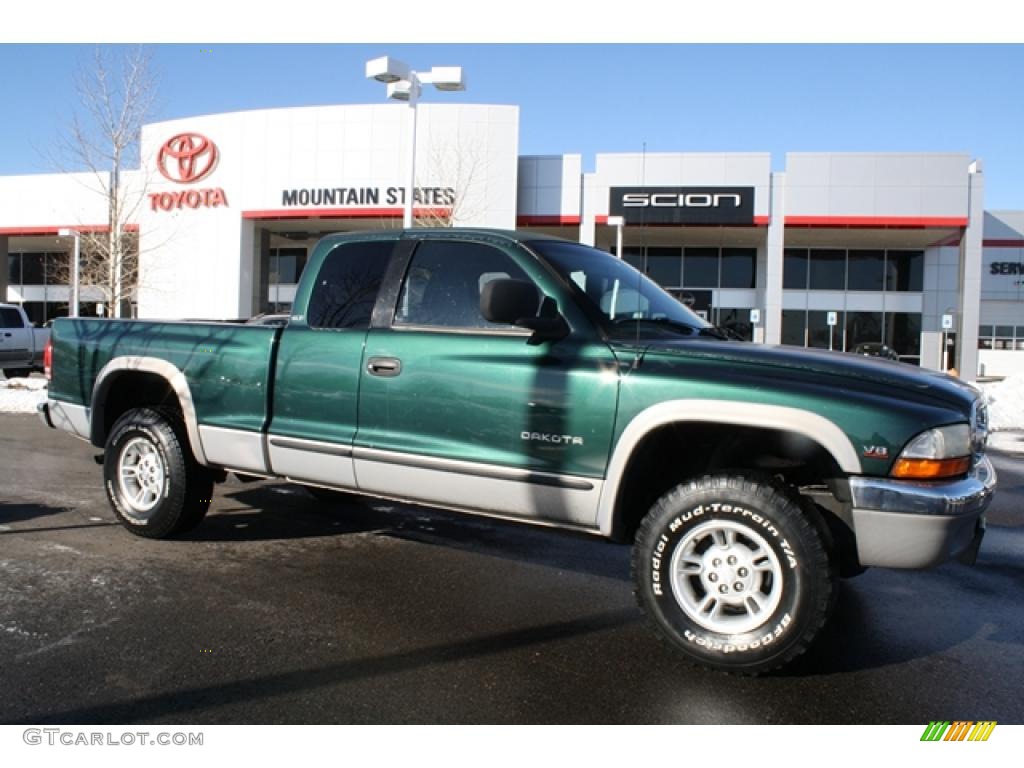 1998 Dakota SLT Extended Cab 4x4 - Emerald Green / Beige photo #1