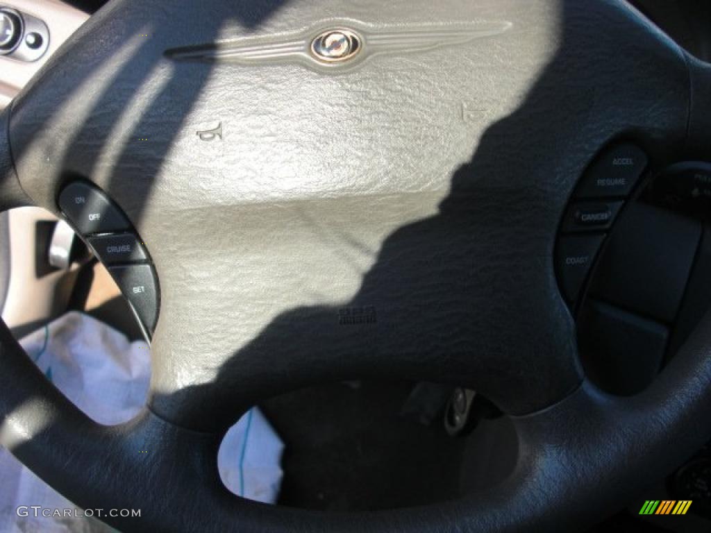 2004 Sebring Sedan - Bright Silver Metallic / Dark Slate Gray photo #16
