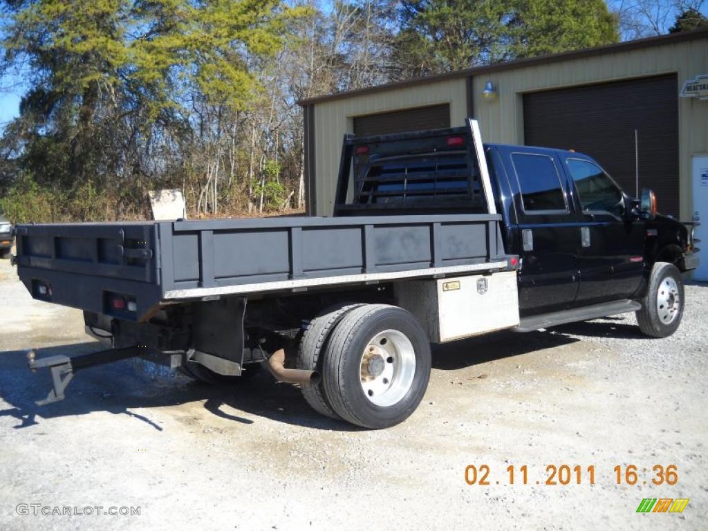 2003 F550 Super Duty Lariat Crew Cab 4x4 Chassis Dump Truck - Black / Medium Graphite photo #13