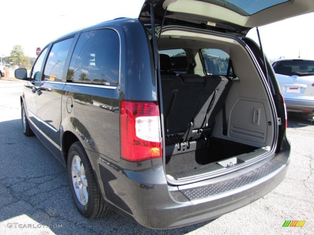 2011 Chrysler Town & Country Touring Trunk Photo #45249388