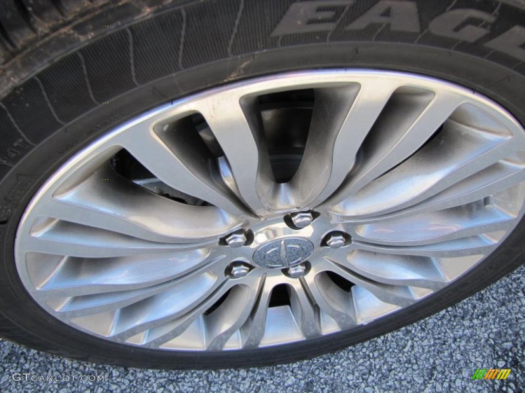 2011 Chrysler 200 Limited Wheel Photo #45250088