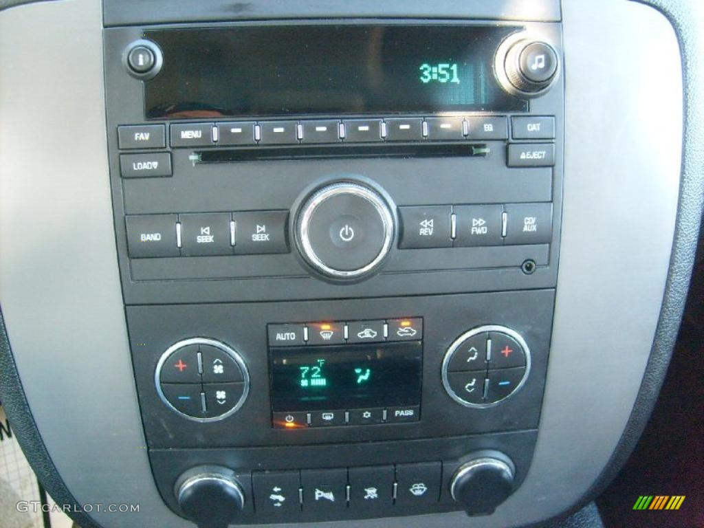 2008 GMC Sierra 1500 SLT Extended Cab 4x4 Controls Photo #45252596