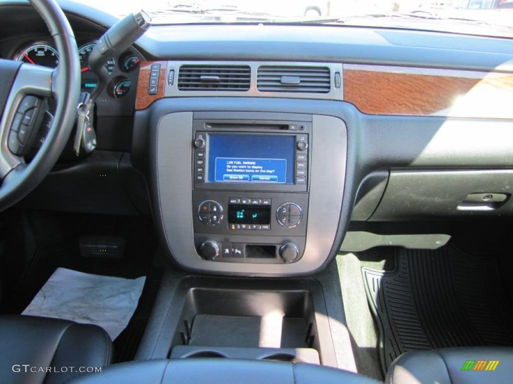 2008 GMC Yukon Hybrid Controls Photo #45252950
