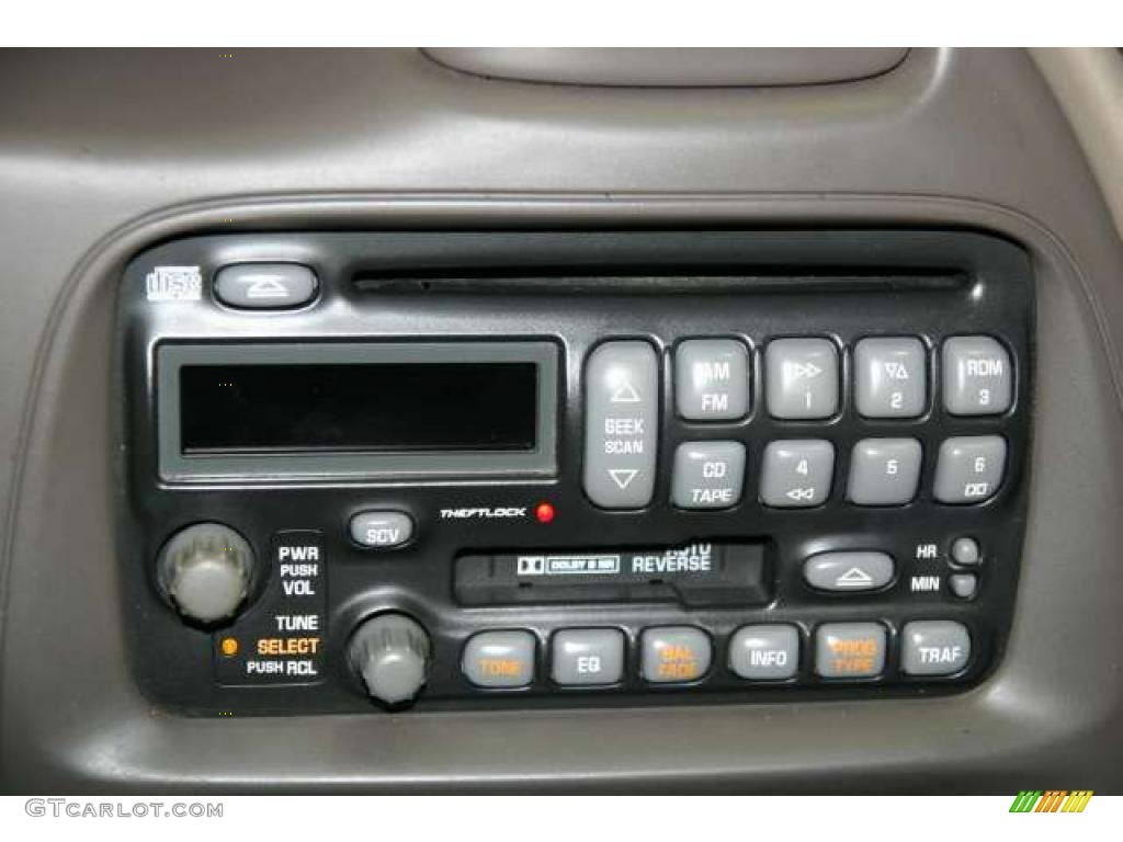 2001 Pontiac Bonneville SE Controls Photo #45254532