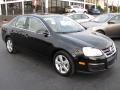 Black - Jetta SE Sedan Photo No. 1