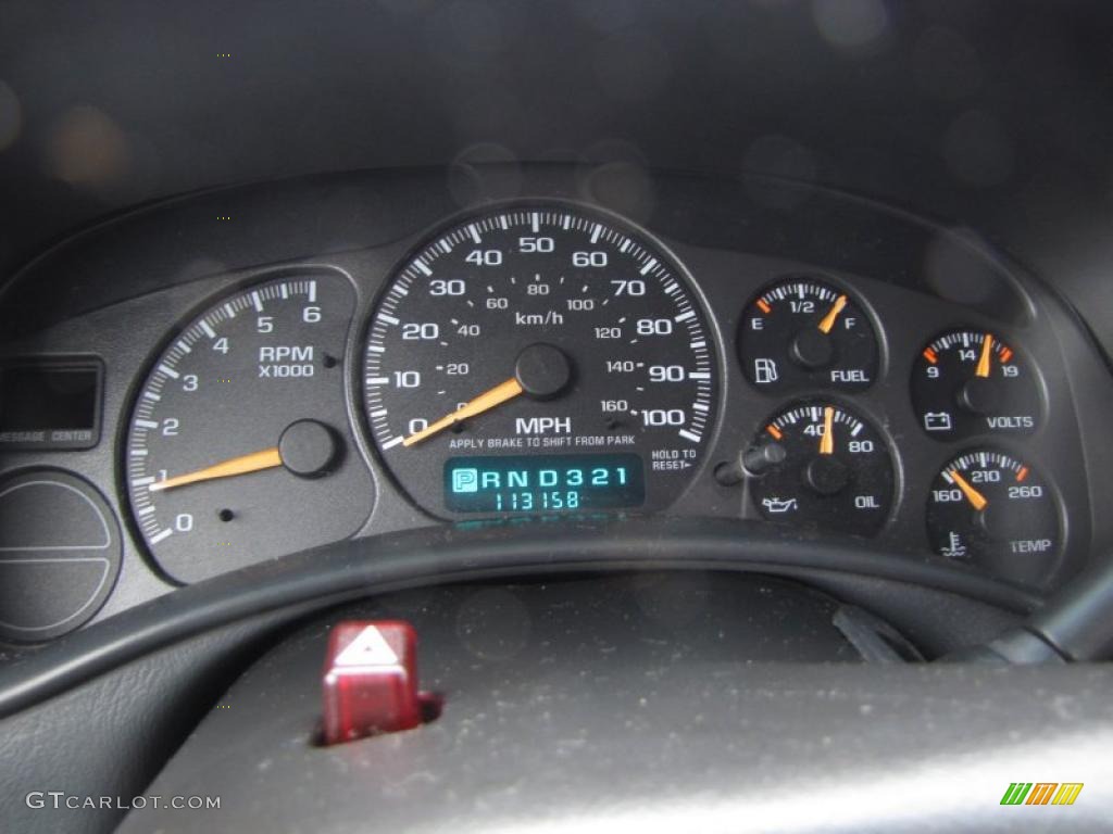 2002 Chevrolet Suburban 1500 LS Gauges Photo #45262372