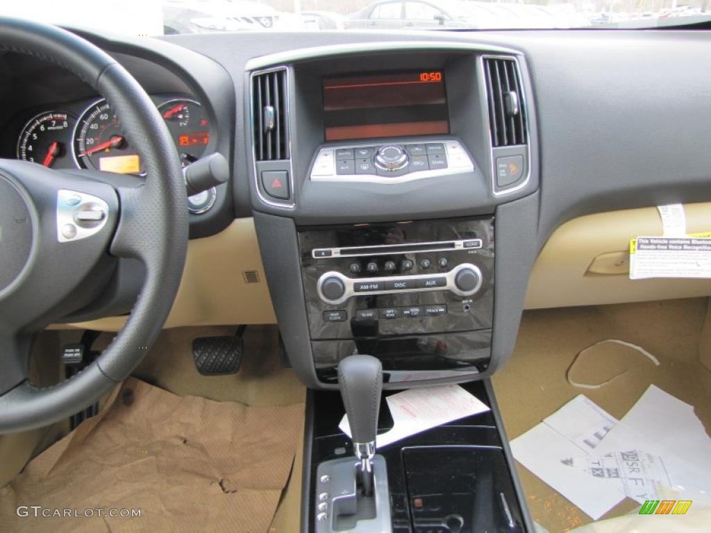 2011 Maxima 3.5 S - Crimson Black / Cafe Latte photo #10