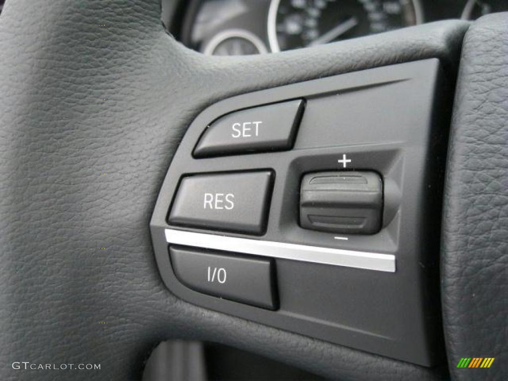 2011 BMW 5 Series 535i Sedan Controls Photo #45264431