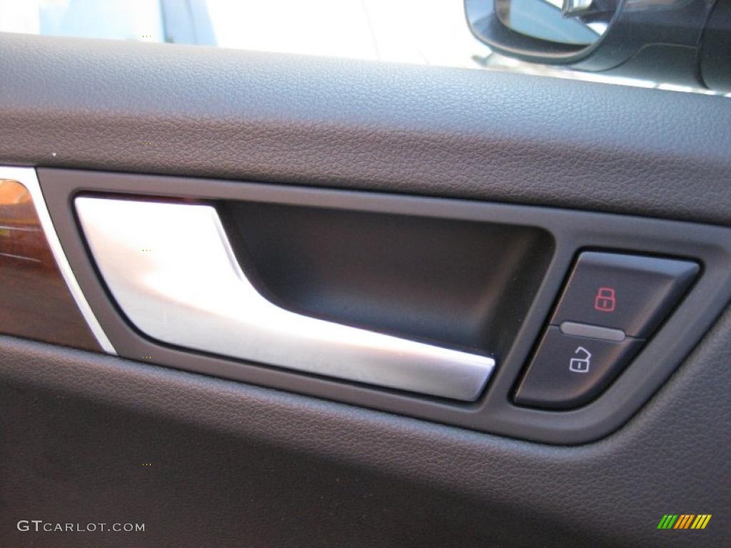 2009 Audi Q5 3.2 Premium quattro Controls Photo #45267892