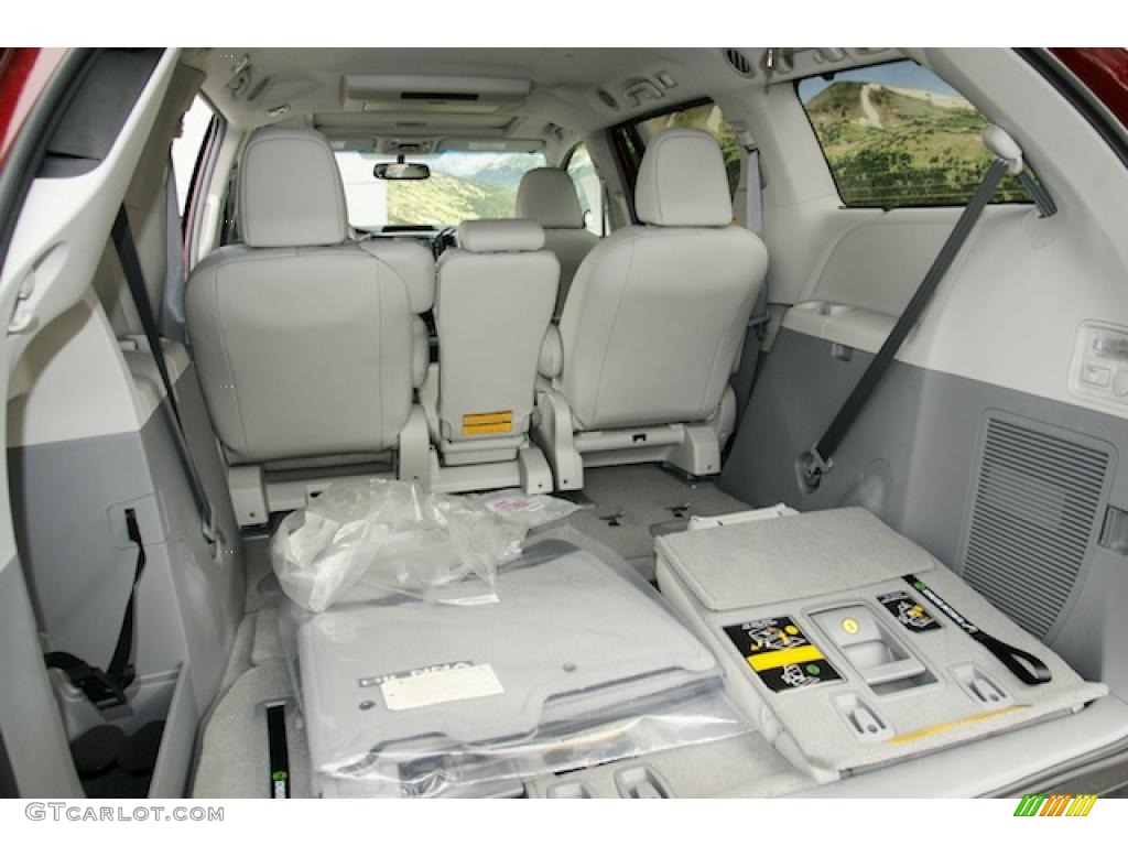 2011 Toyota Sienna XLE Trunk Photo #45270340