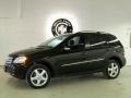 Black - ML 350 4Matic Photo No. 4